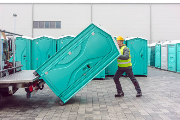 Best Porta potty delivery and setup  in Maxton, NC